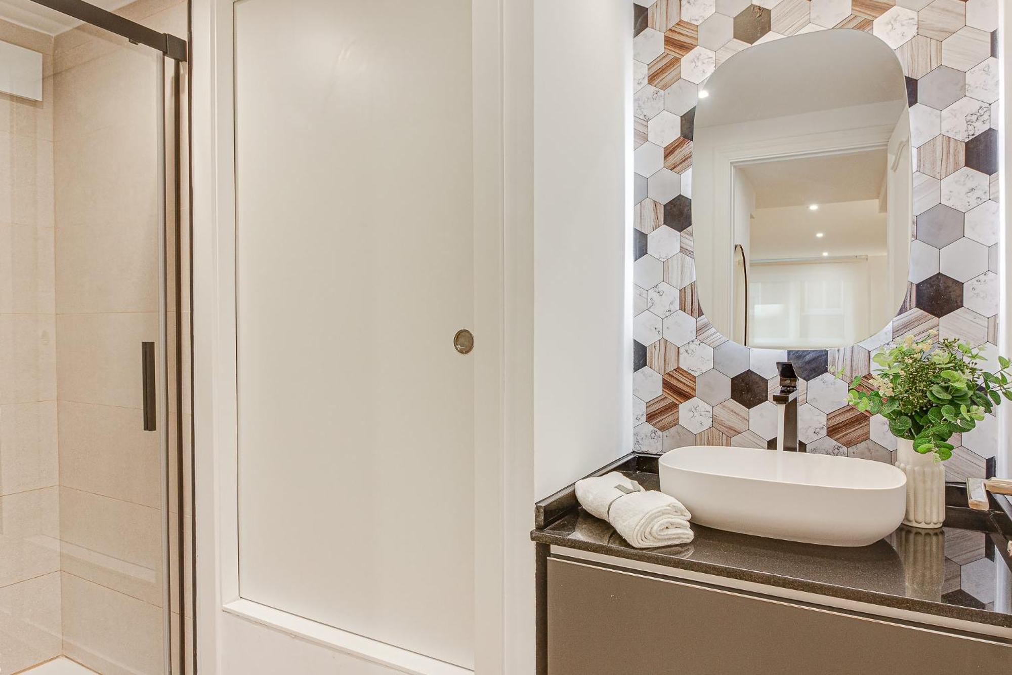Diseno A Coruna Con Garaje Gratis By Theblueapartments Com Luaran gambar