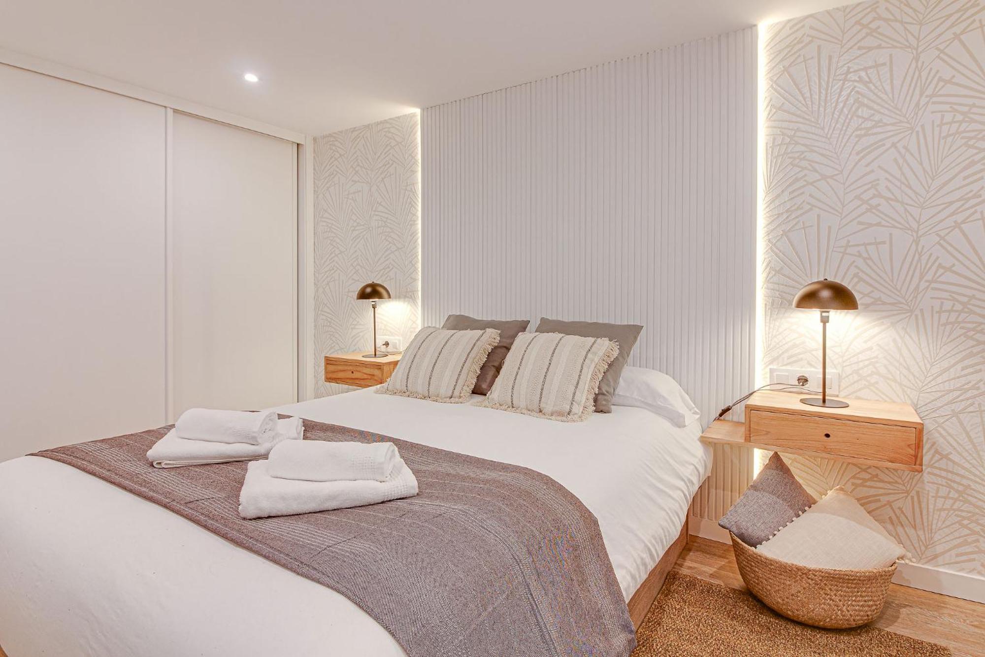 Diseno A Coruna Con Garaje Gratis By Theblueapartments Com Luaran gambar